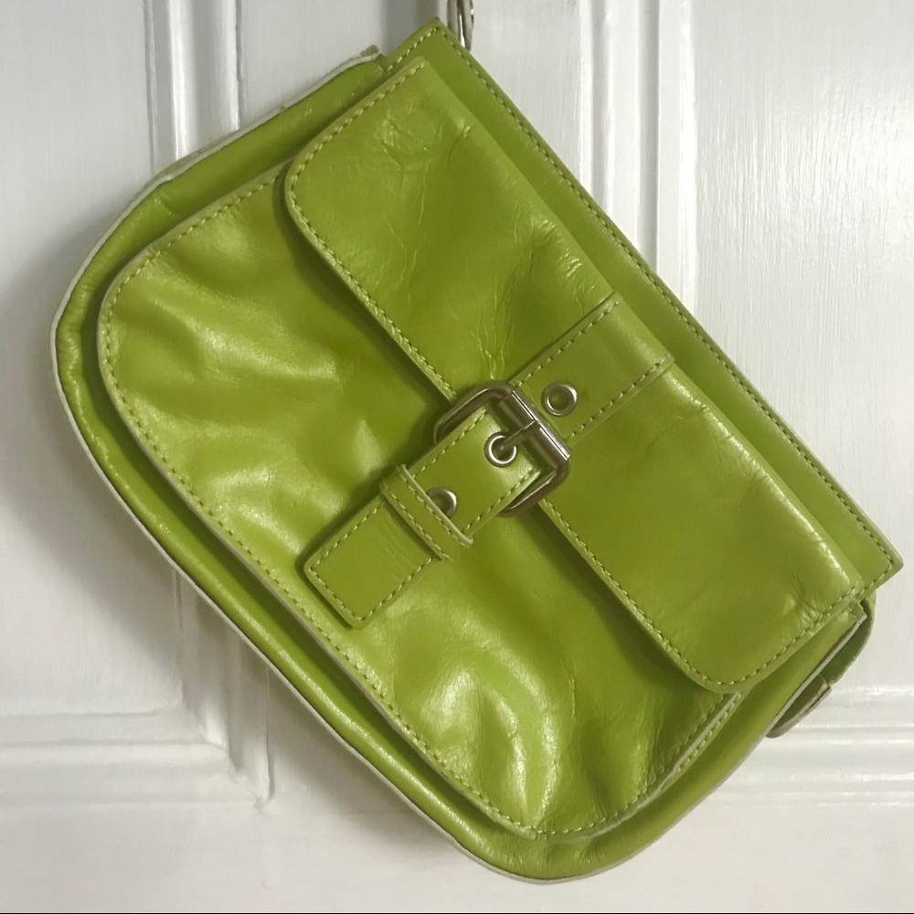 Wristlet/clutch